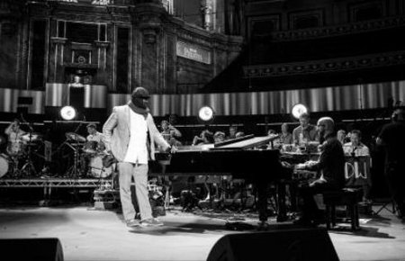 GREGORY PORTER: DON&#39;T FORGET YOUR MUSIC