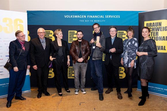 Volkswagen Financial Services Preis