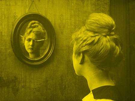 SILENT FILM CONCERT: SHOES SILENT FILM CONCERT: SHOES