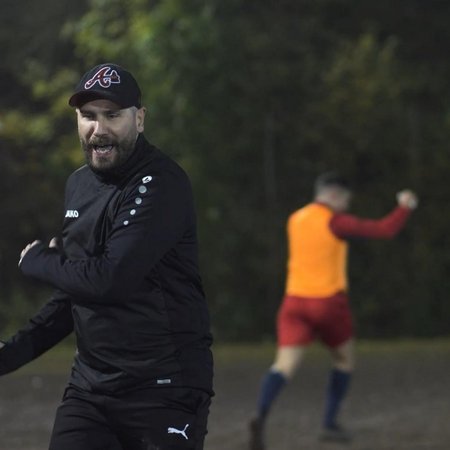 MERTER - SCHREI VOM SPIELFELDRAND