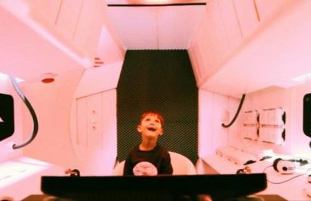 ASTRONAUT