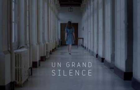 UN GRAND SILENCE